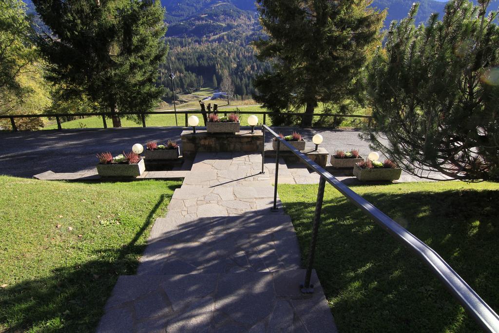 Hotel Panorama Cavalese Luaran gambar